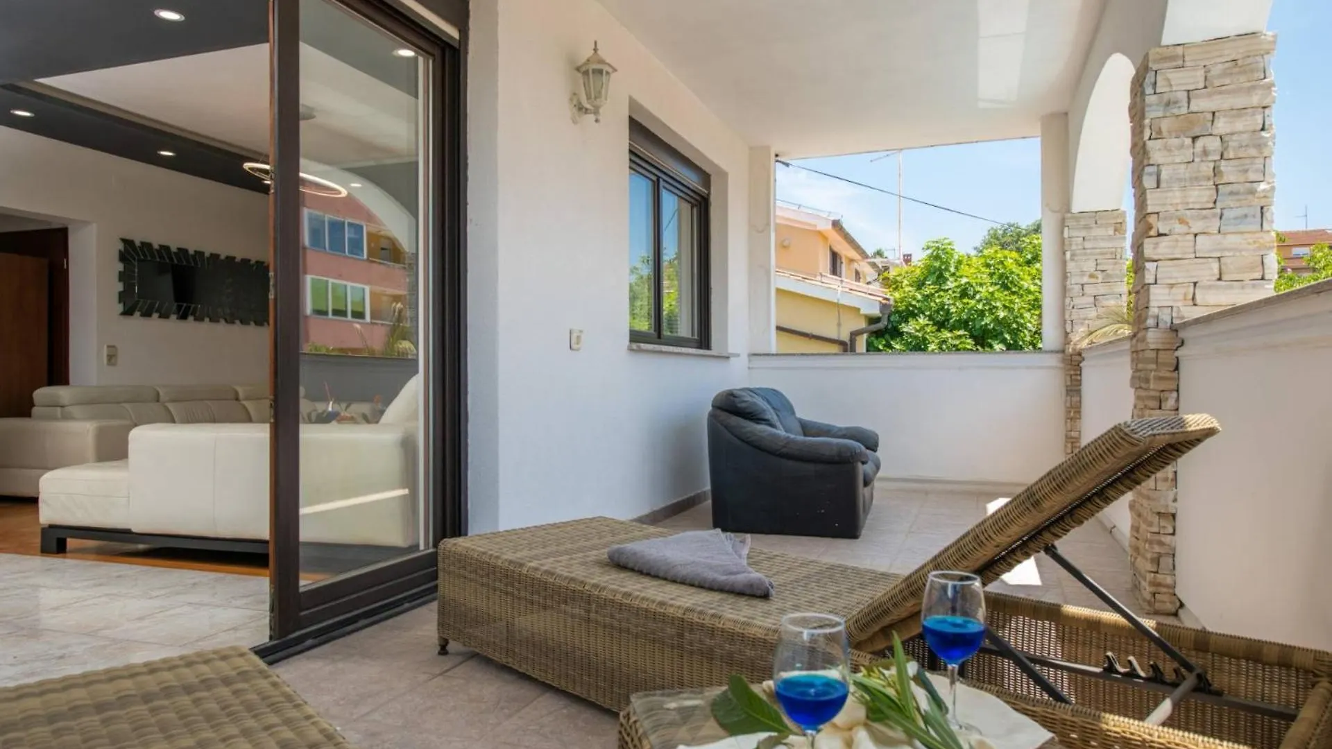 Villa Arta In Μεντουλίν