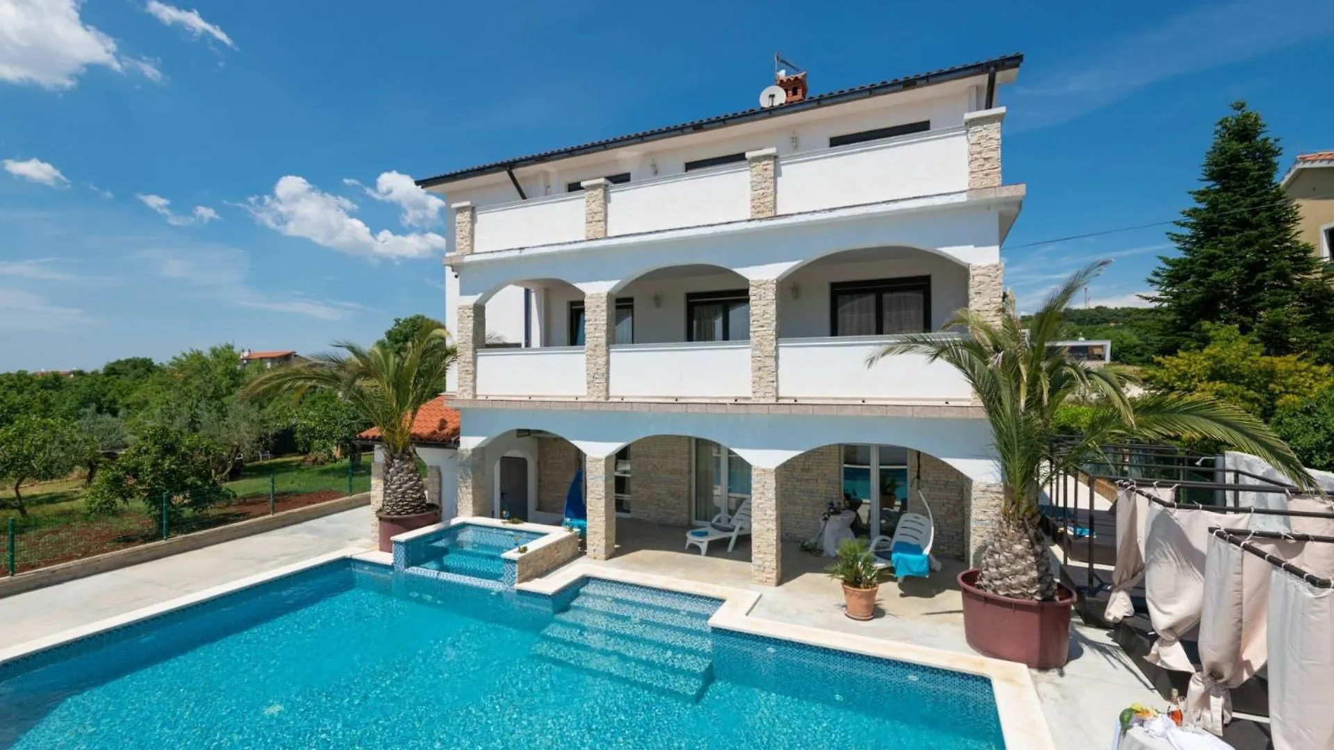Villa Arta In Medulin location